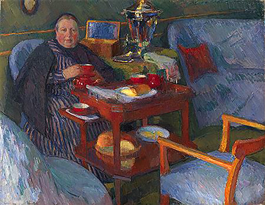 woman drinking tea